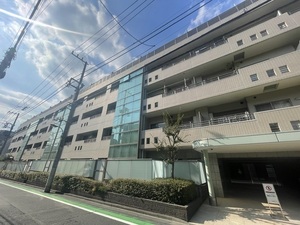 エム・ブランド新宿戸山公園