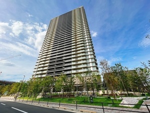 Brillia Tower聖蹟桜ヶ丘 BLOOMING RESIDENCEの外観