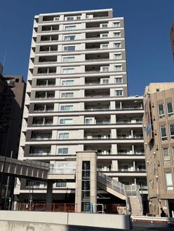 ザ・パークハウス新宿御苑西の外観
