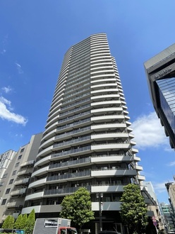 ルミナリータワー池袋の外観