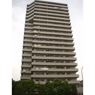リプレ川口一番街６号棟の外観