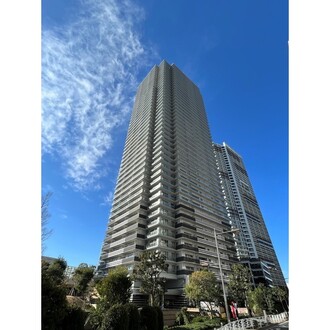 Ｗ　Ｃｏｍｆｏｒｔ　Ｔｏｗｅｒｓ　ＷＥＳＴの外観
