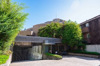 グローリオ麻布霞町の外観