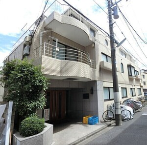 シルバーパレス方南町の外観