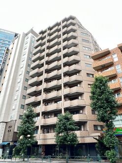 フリーディオ西麻布の外観