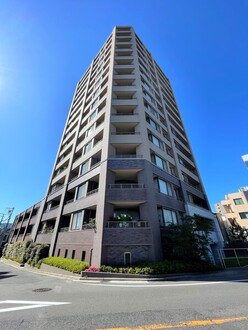 藤和観音ホームズリバーサイドスクエアの外観