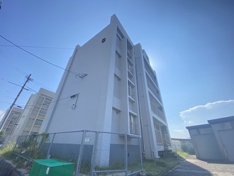 鈴が台団地分譲住宅G棟の外観