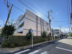 ライオンズステージ武蔵新城