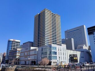 プラウドタワー名古屋栄の外観