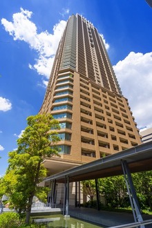 グランフロント大阪オーナーズタワーの外観