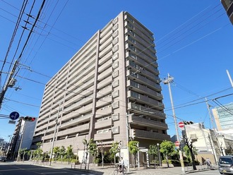 ファミール東三国