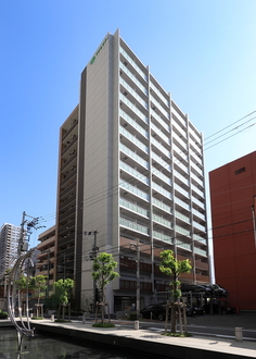 アプリーレ中之島の外観