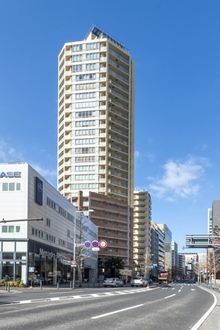 横濱ユーロタワーの外観