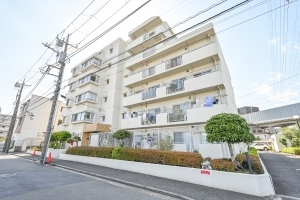 藤和菊名コープの外観