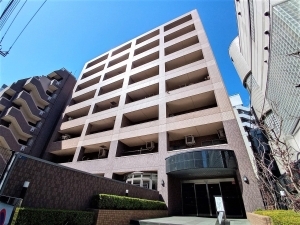 エクレールコート三鷹の外観