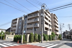 クレッセント多摩川ＩＩの外観