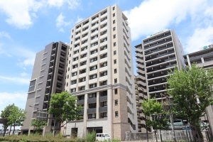 エンクレストベイ天神東３の外観