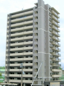 ライオンズ比治山ブライトオアシスの外観