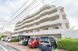 グリーンパーク東綾瀬３の外観