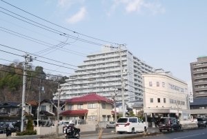 サーパスタウン大町の外観