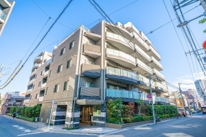 プレシス文京小石川　静穏の杜の外観