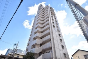 ライオンズマンション名駅西の外観