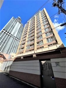 久屋アインス