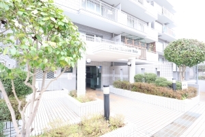 ライオンズマンション別府