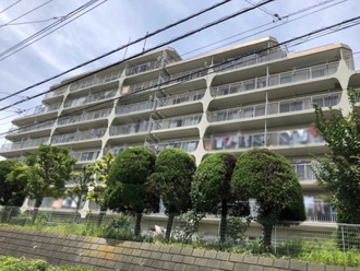 日商岩井上板橋マンションの外観