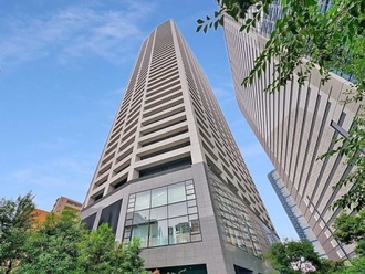 コンシェリア西新宿TOWER’S WESTの外観