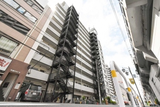 エクセレンス町屋駅前の外観