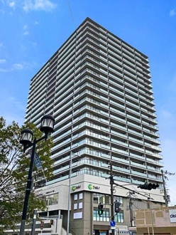 プラウドタワー堺東の外観