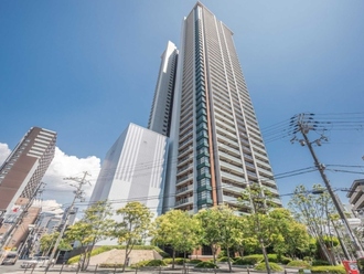 大阪福島タワーの外観