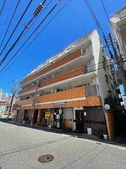 ロワールマンシヨン美野島の外観