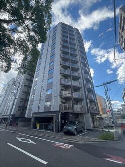 ラルウェンディ縮景園前ウエスト