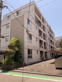 夙川第一コーポラスの外観