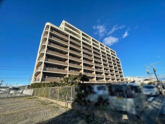 ユーハウス名和東の外観