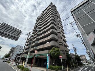 ライオンズシティ桜山の外観