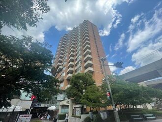 ソリオＩの外観