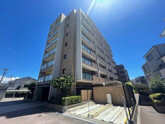 ベルレーヴ豊中本町の外観