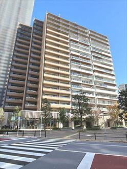 ＨＡＲＵＭＩ　ＦＬＡＧ　ＰＡＲＫ　ＶＩＬＬＡＧＥ