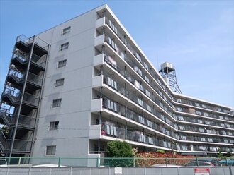 天王町サンハイツの外観