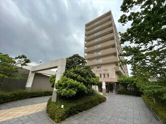 藤和八尾ホームズガーデンクレールの外観