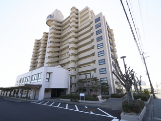 角文マンションユニバーシティ刈谷の外観