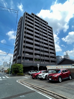 プラセシオンセントラルの外観