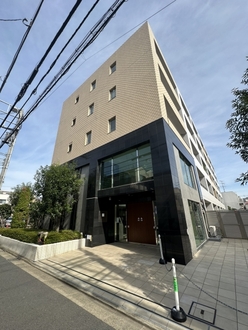 プレジール新宿大久保