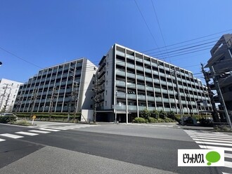 レーベン新川崎デュアリズムの外観