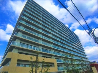 鶴見横堤ガーデンズマークの外観