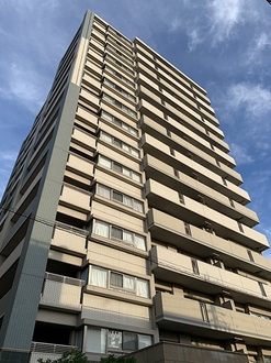 ライオンズ岐阜セントマークス弐番館の外観