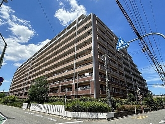ルネ高槻の外観